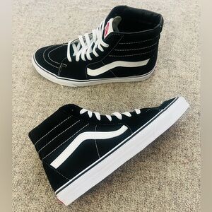 VANS Sk8-Hi Tapered Canvas Shoe - Color- Black & True White - Size: Men’s 11
